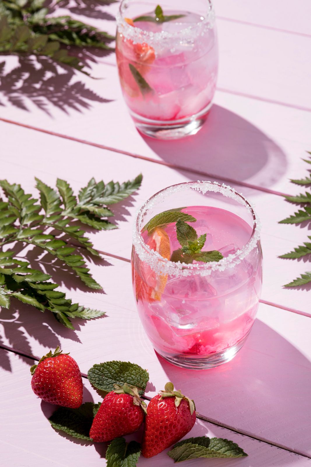 berry sparkler cocktail