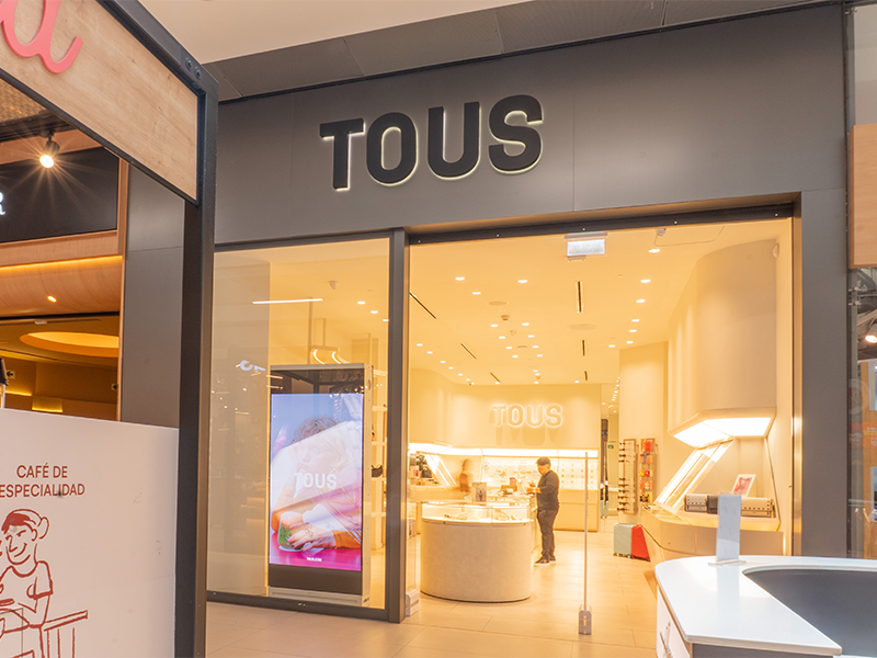 TOUS